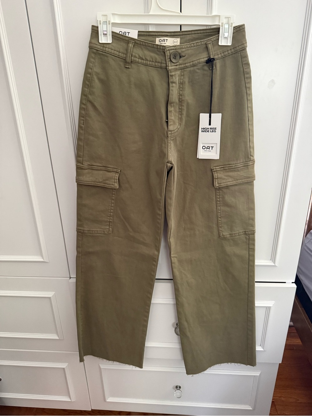 Olive Cargo Woman’s Pants size 4/27